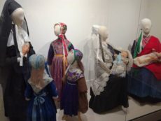 60-mannesquins-costumes-musee-fraise